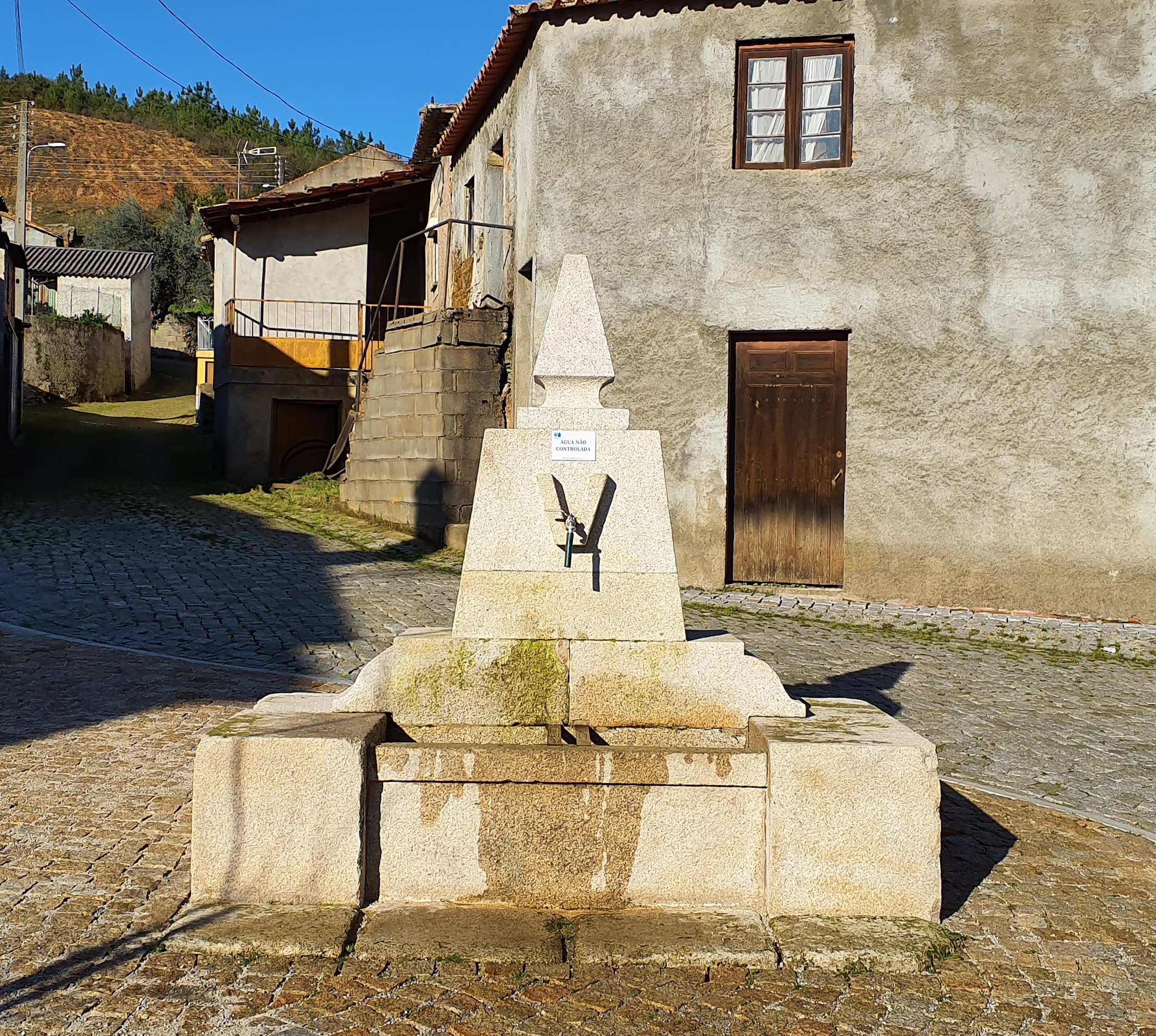 Largo César Vila Franca